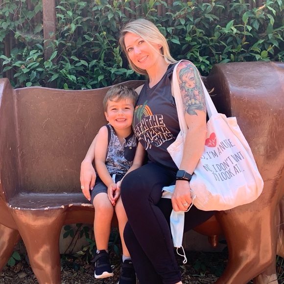 Meet your Posher, Jess - Picture 2 of 11